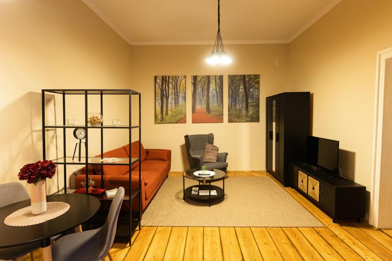 Chic Apartment In Historical City Center Timisoara Exterior photo